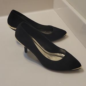 Paprika Faux suede black and gold heels 9M